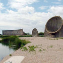 Estos enormes espejos acústicos de concreto se encuentran esparcidos por la costa británica  - Image 2 of 4