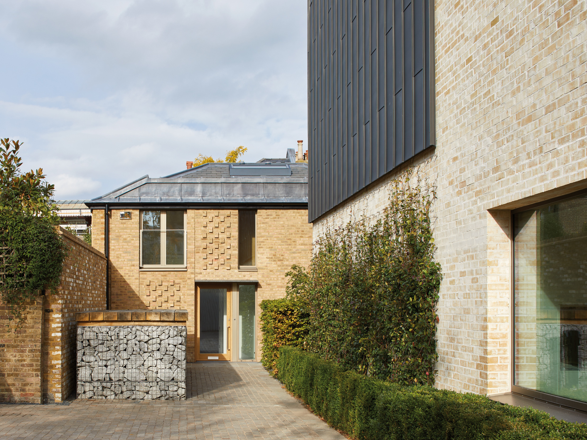 Gallery of Paradise Gardens / Lifschutz Davidson Sandilands 2