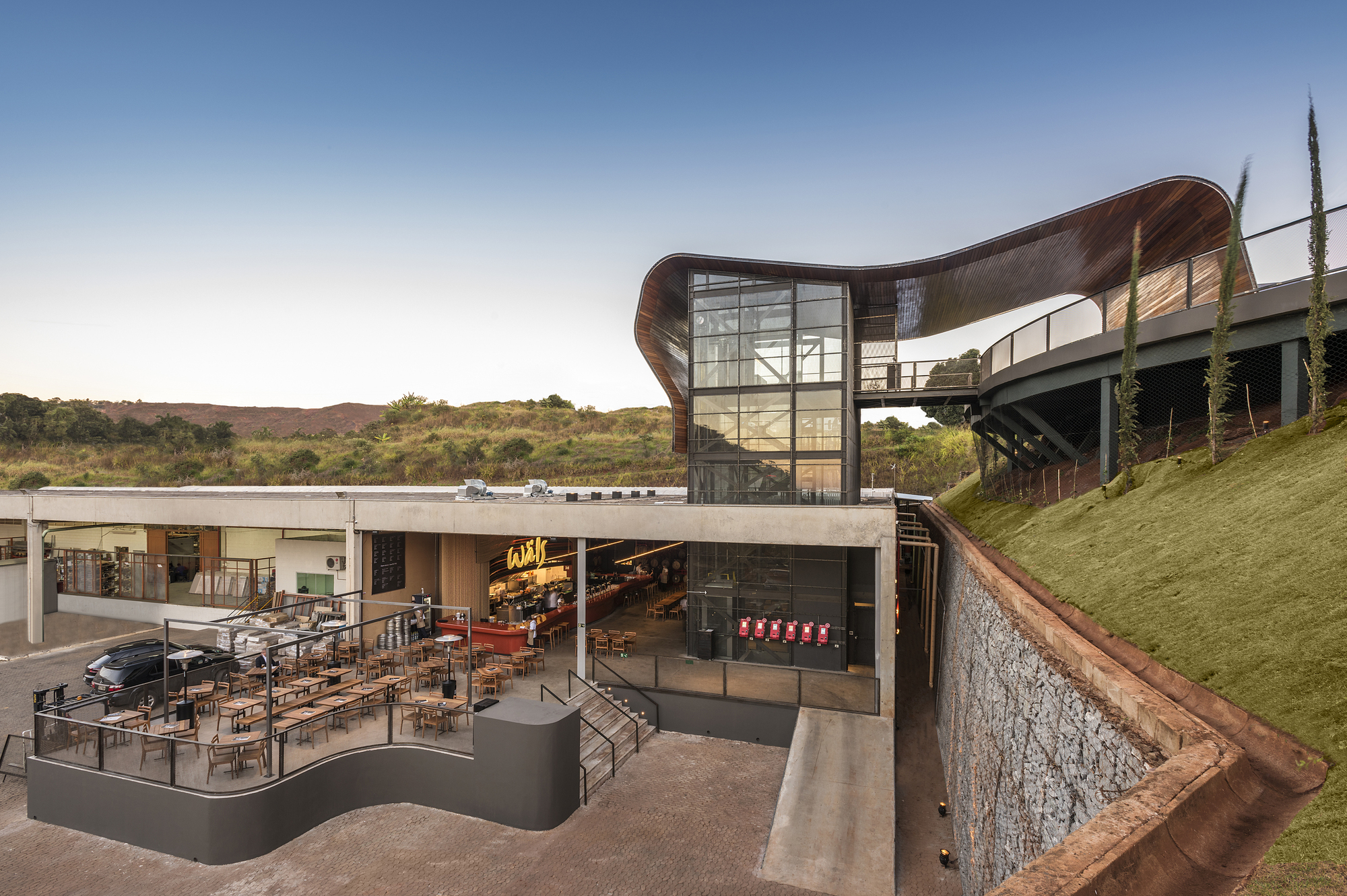 Wals Building Gallery of Ateliê Wäls / Gustavo Penna Arquiteto e Associados - 14