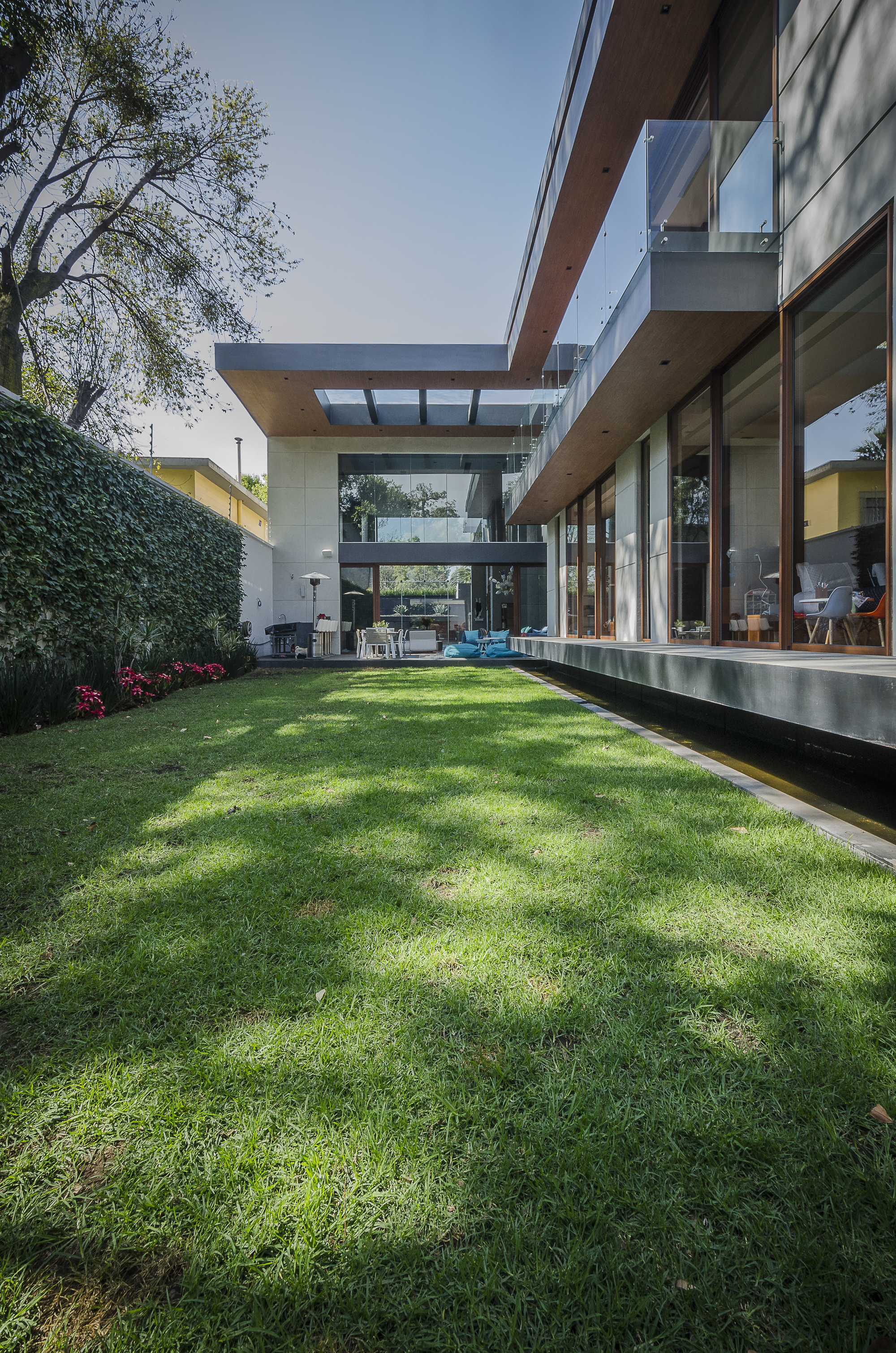 La Casa Palmas / Revolution ArchDaily Perú