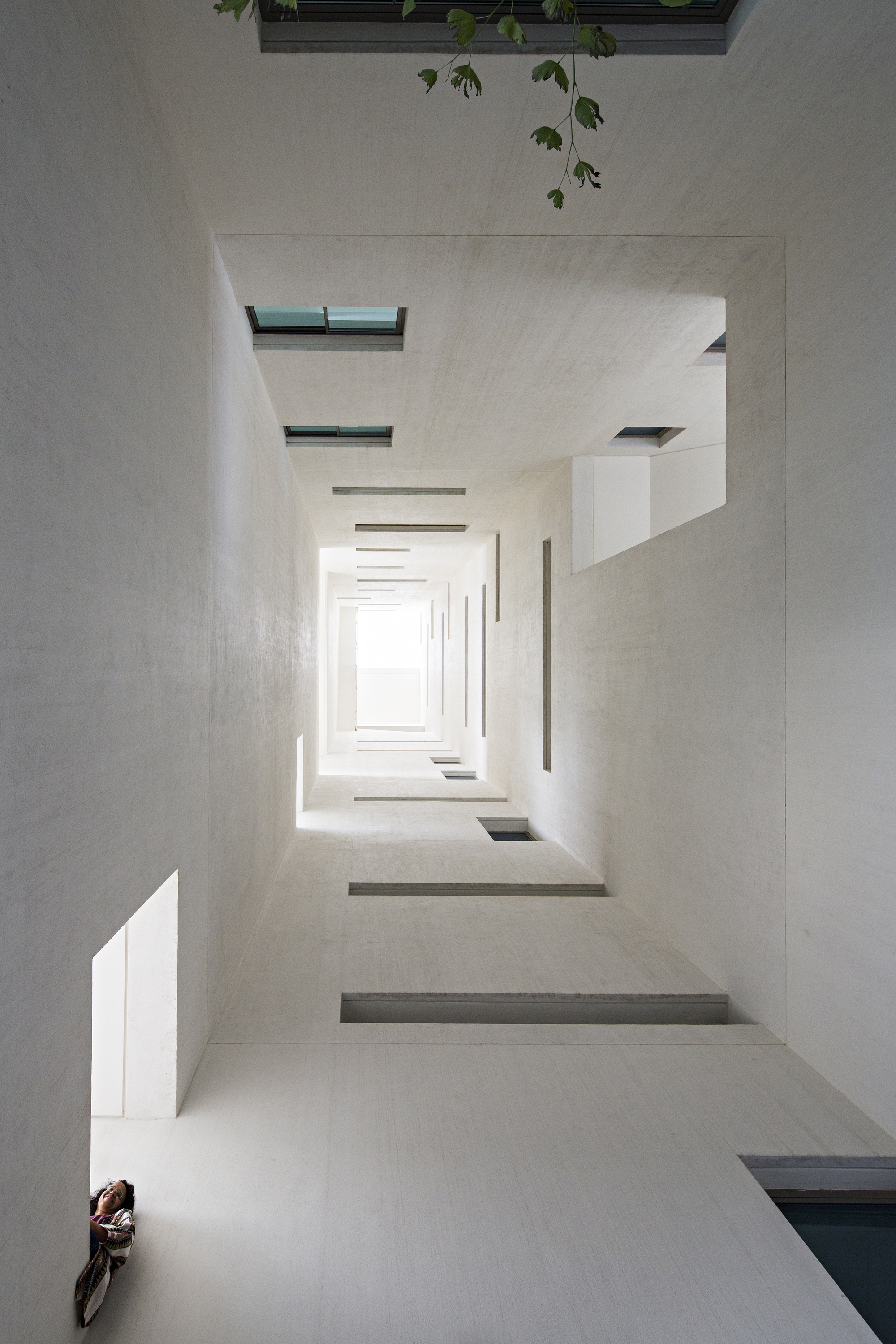 Galería de Wind Tower / AGi Architects - 16