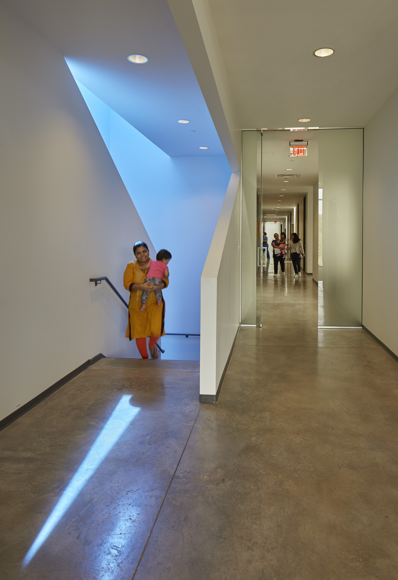Gallery of Harvey Pediatric Clinic / Marlon Blackwell Architect 10