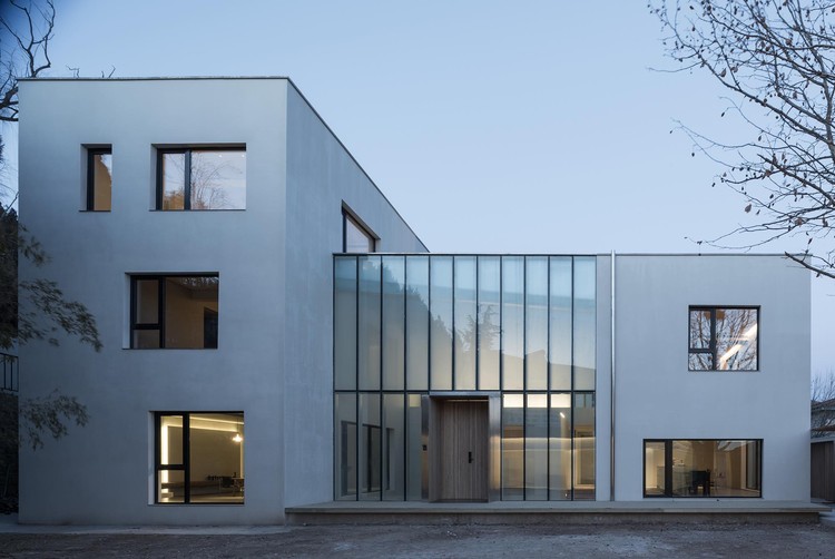 Casa W / Atelier About Architecture - Imagen 7 de 35