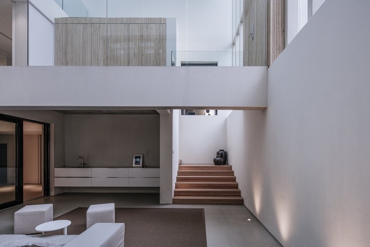 Casa W / Atelier About Architecture - Imagen 4 de 35
