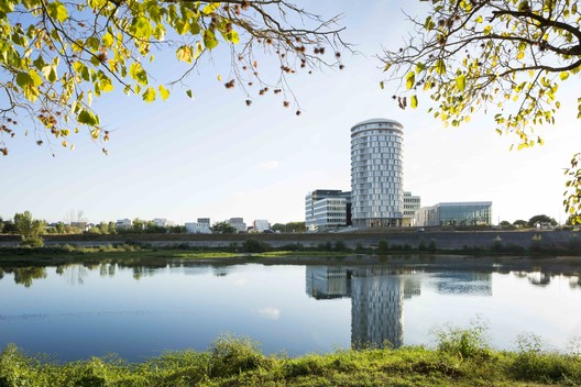 Tour Lumière / Jacques Ferrier Architecture - Imagen 23 de 48
