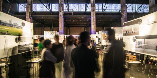 Conoce el diseño modular y transportable que expone los proyectos seleccionados para el Mies Van der Rohe Awards en Europa, Asia y Norteamérica - Imagen 4 de 13