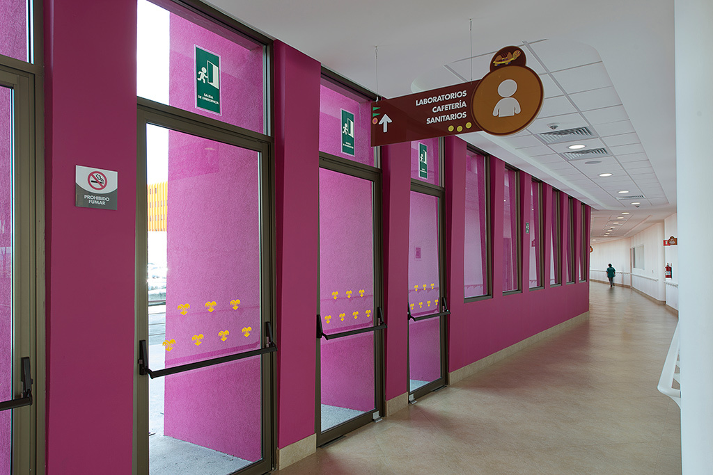 Galería de Hospital Infantil Teletón de Oncología / Sordo Madaleno