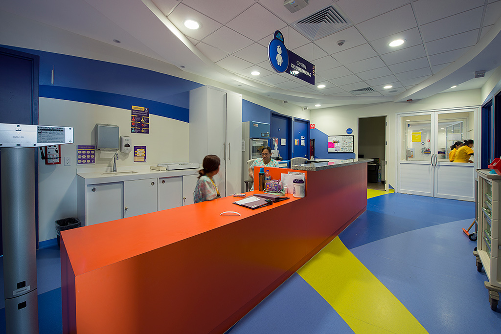 Galería de Hospital Infantil Teletón de Oncología / Sordo Madaleno