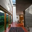 Casa 239  / UNA Arquitetos - Cadeira, Janela, Viga