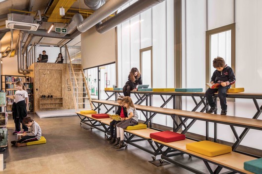 Private Sezin School Open Roof Space / ATÖLYE - Image 5 of 36