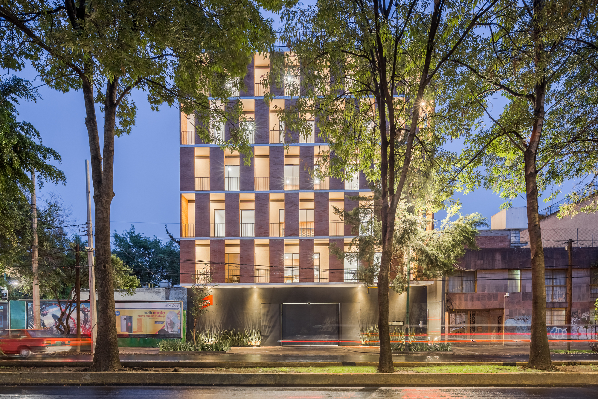 Galería de Edificio Emiliano Zapata / HGR Arquitectos 7