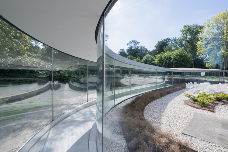 Glass Visitor Center Park Vijversburg / junya ishigami + associates + Studio MAKS, © Iwan Baan