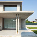 化了妆的建筑，白的好像效果图 Detached House / MIDE architetti  - 独立住宅