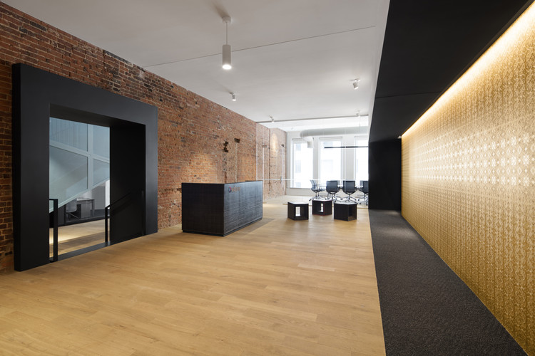 AdGear 技术总部改造：材料与光才是最佳拍档 / ACDF Architecture - 更多图片