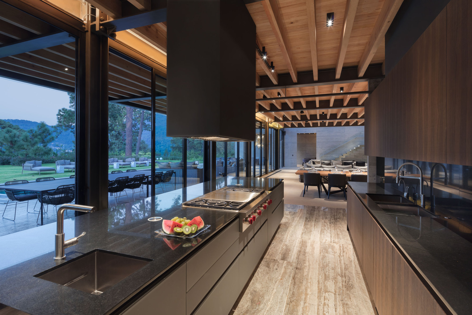 Galería de Casa vista al Lago / grupoarquitectura 12