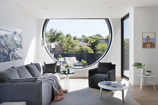 Cirqua Apartments / BKK Architects - Image 3 of 19