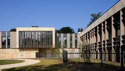 School Group Jean Ferrat / Atelier Didier Dalmas