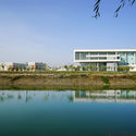 Library of Xinjiang University Institute of Science and Technology / THAD - Library