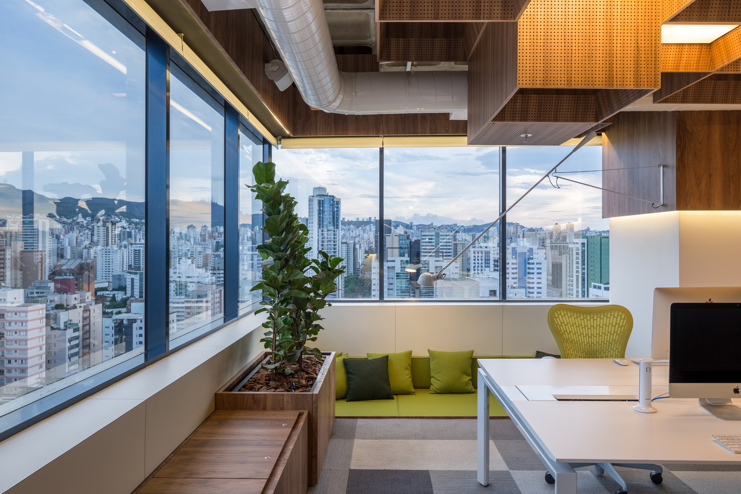 Galeria de Studio Sol / Todos Arquitetura + Estudio Guto Requena 3