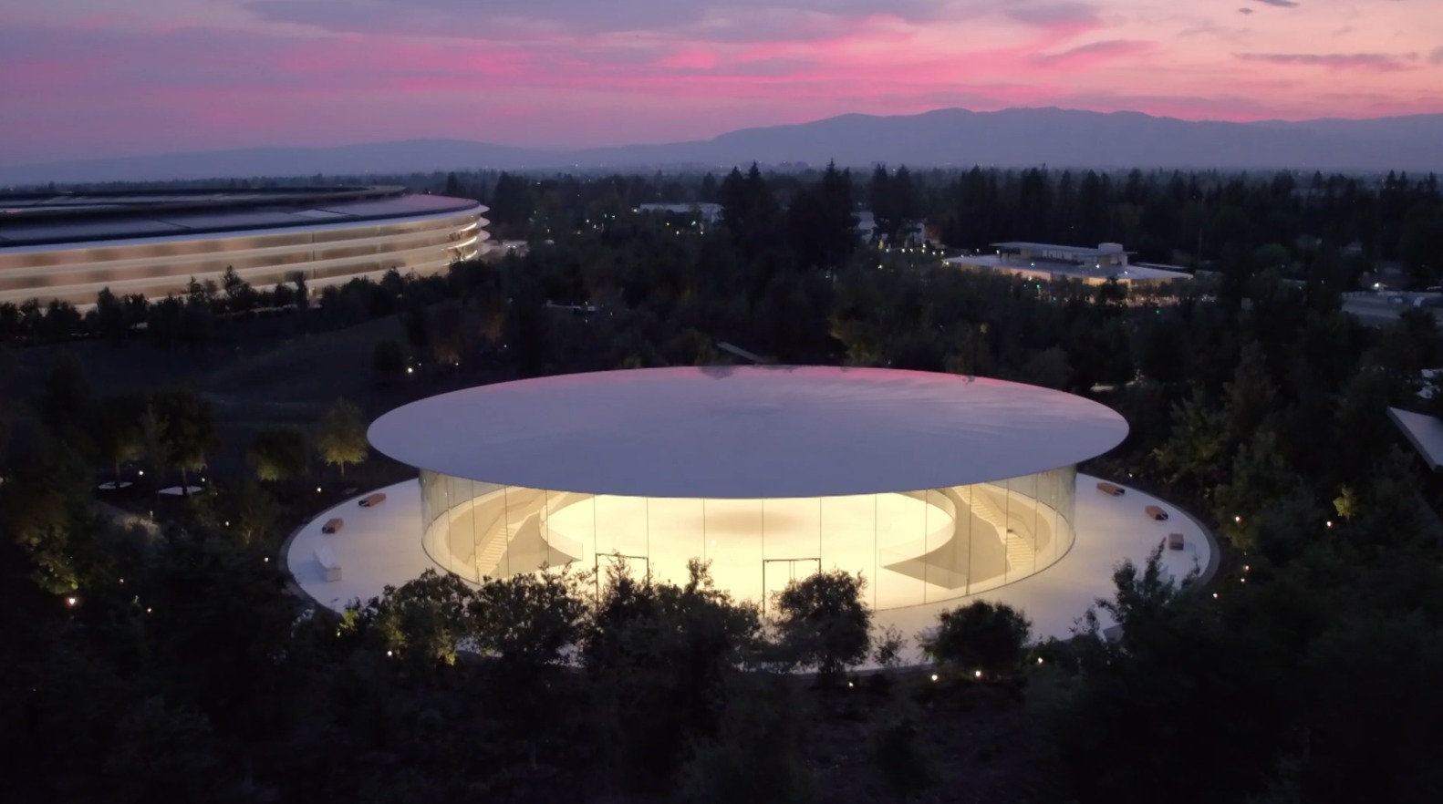 gallery-of-apple-event-offers-first-look-into-apple-park-s-steve-jobs