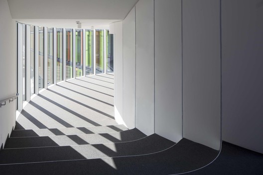DZNE German Center for Neurodegenerative Diseases  / wulf architekten - Image 8 of 31