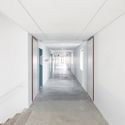 10 New Classrooms - Marcinelle / LT2A + OPEN ARCHITECTES - Classrooms, Door