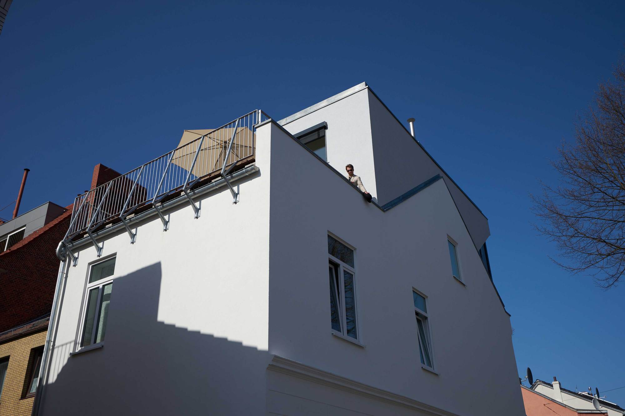 Gallery of House Chapeau / Wirth Architekten 9