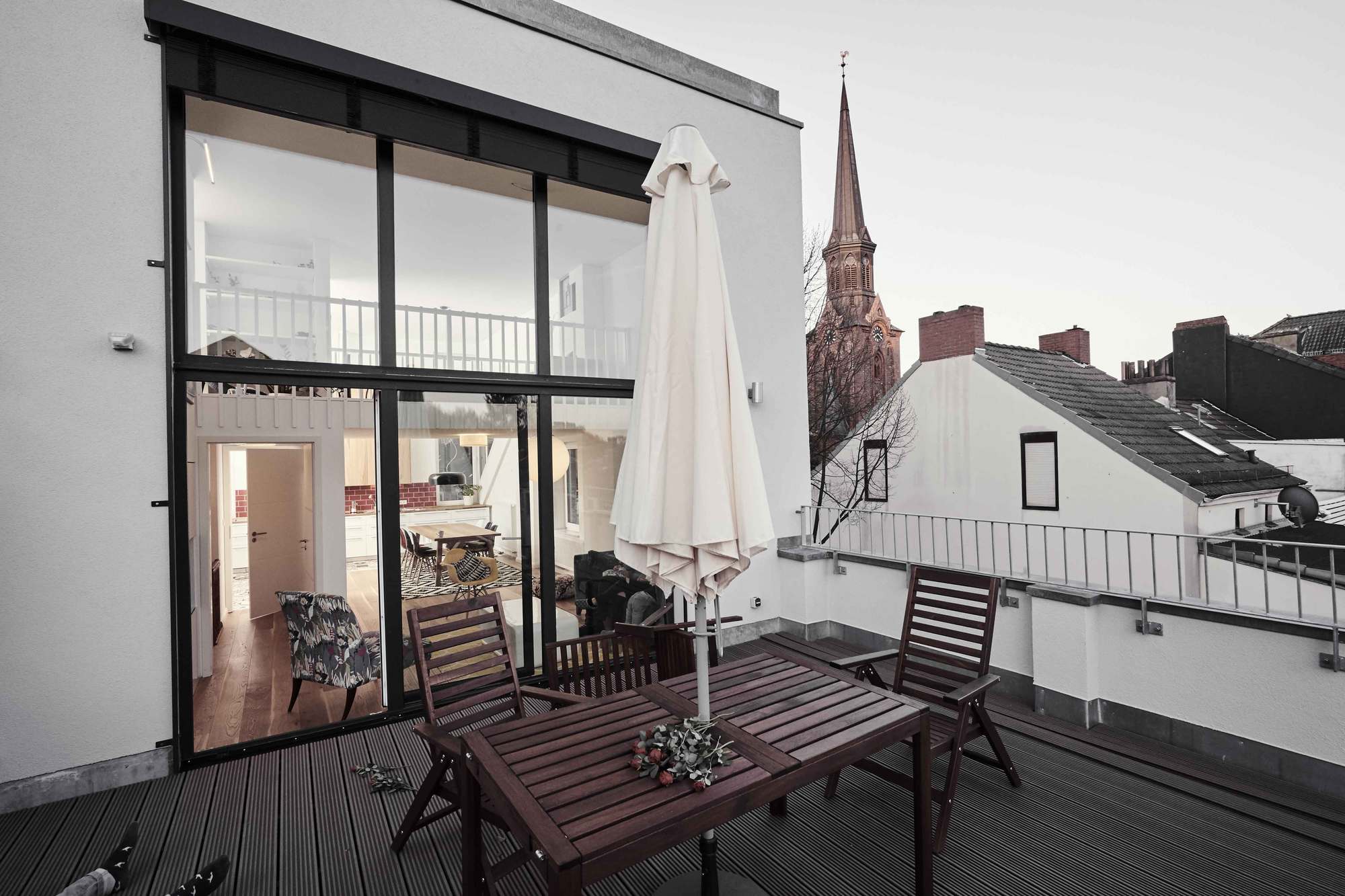 Gallery of House Chapeau / Wirth Architekten 14