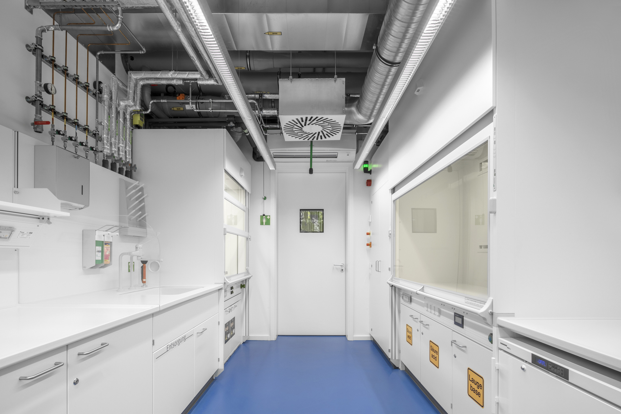 Gallery of TROPOS Laboratory Modules / Schulz und Schulz - 15