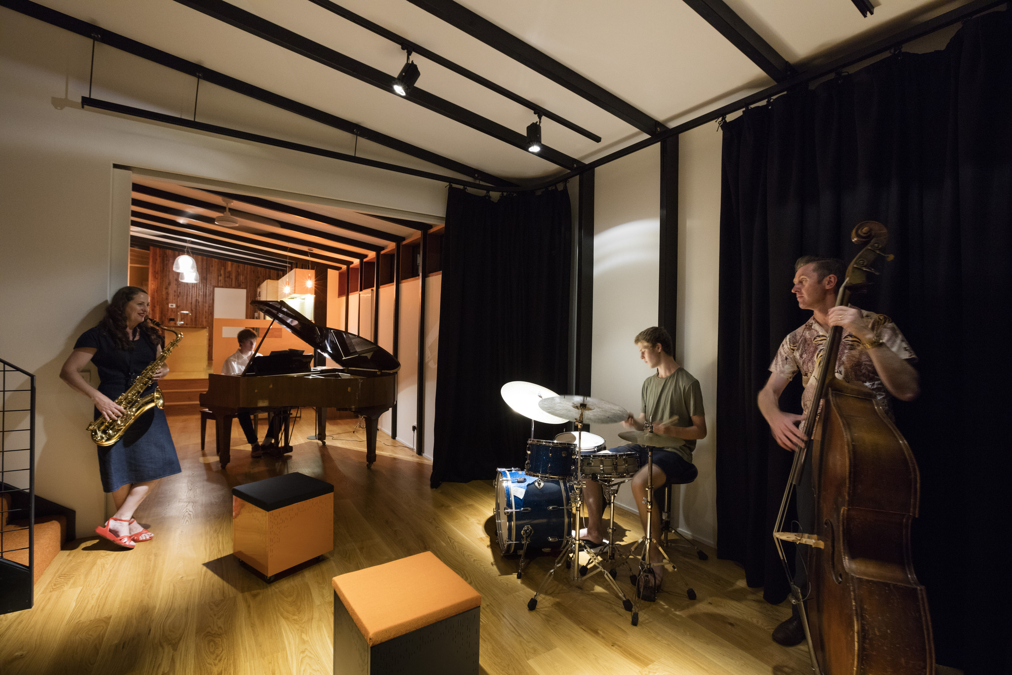 Gallery of Rhythm House / Delia Teschendorff Architecture 6