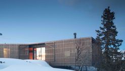 白山小屋：雪山中的夏日风情 Cabin Kvitfjell  / Lund Hagem Architects