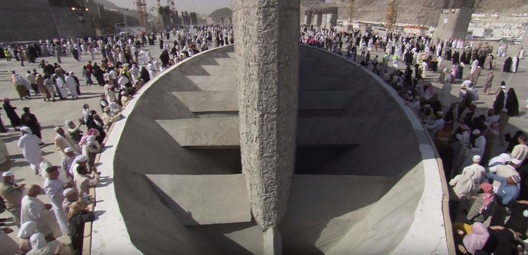 Behind the Tech That Moves 2 Million People During The Hajj - More Images