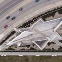 Monumento Nacional do Holocausto projetado pelo Studio Libeskind é inaugurado em Ottawa, Canadá - Imagem de Destaque