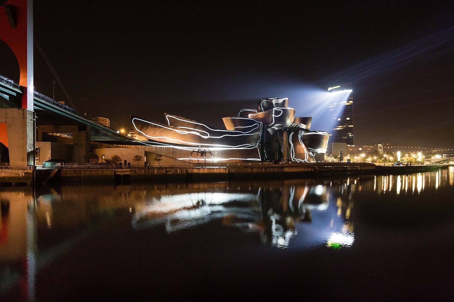 Projection Mapping Light Show Tells the Story of the Guggenheim Bilbao on Its 20th Anniversary,59 Productions transform Guggenheim Museum Bilbao with Reflections, a spectacular projection-mapping event to celebrate its 20th anniversary. Photo by Justin Sutcliffe.