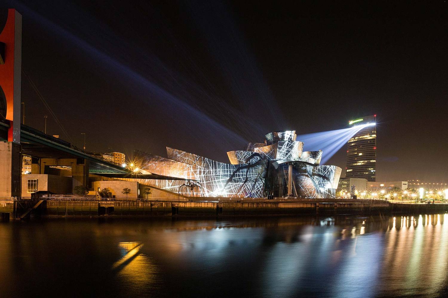 Projection Mapping Light Show Tells the Story of the Guggenheim Bilbao on Its 20th Anniversary,59 Productions transform Guggenheim Museum Bilbao with Reflections, a spectacular projection-mapping event to celebrate its 20th anniversary. Photo by Justin Sutcliffe.