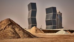 Against All Odds, Photos Show Qatar's Determination to Construct World-Class City