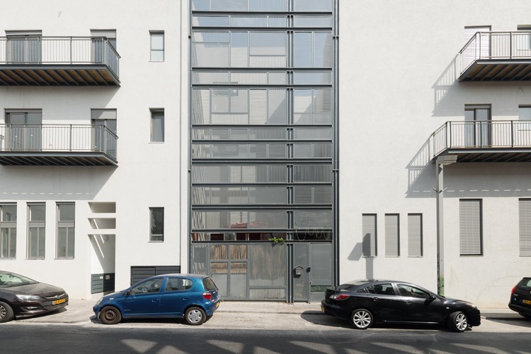 Jaffa Art Apartment Building / Pertzov Architecture - Windows, Facade