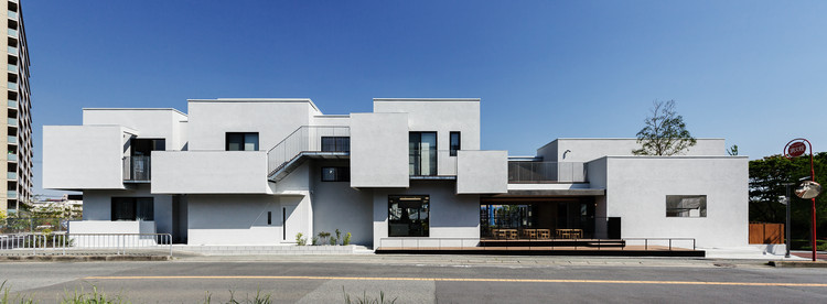 ATM Nursery / HIBINOSEKKEI + Youji no Shiro - More Images