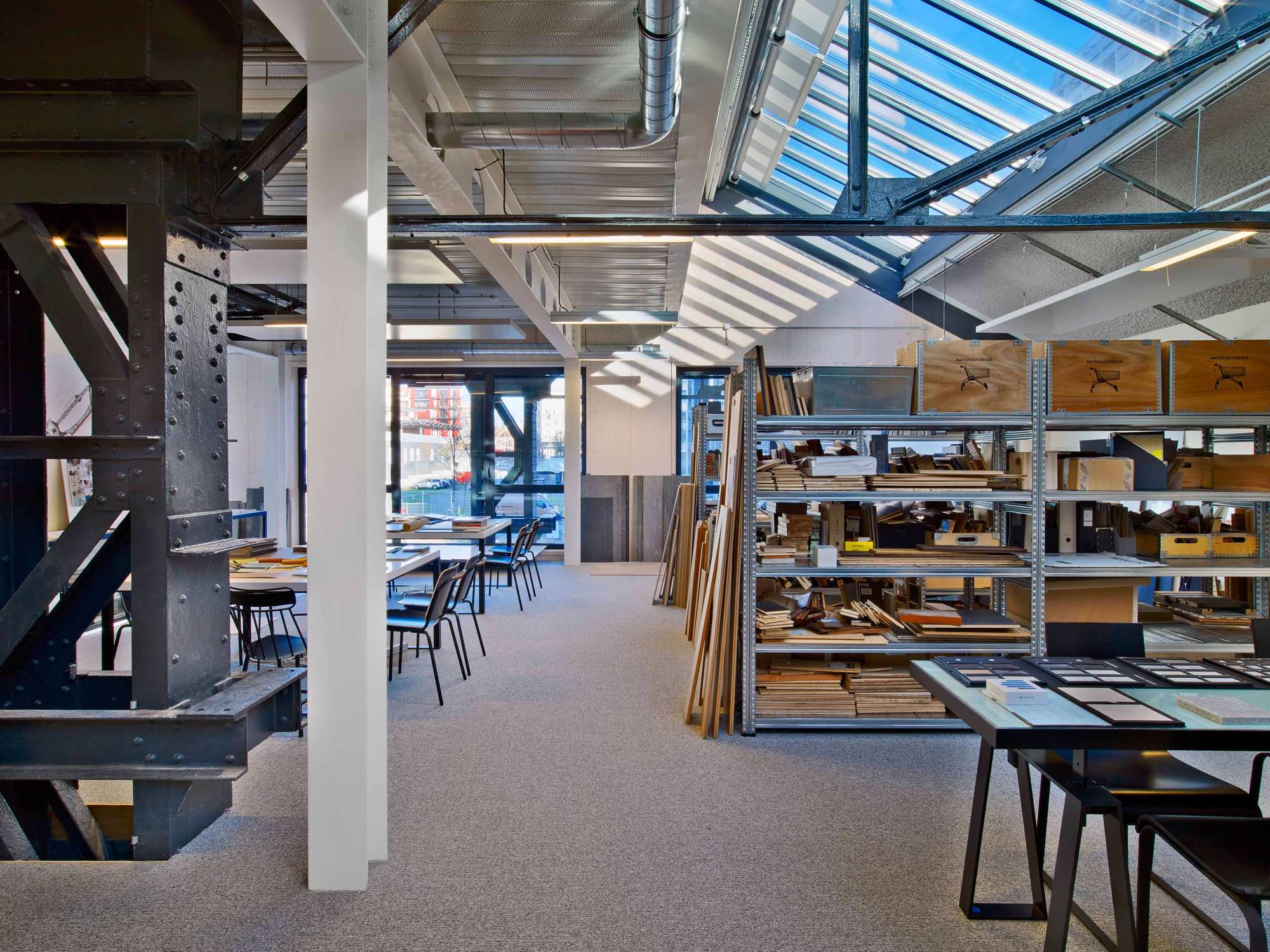 Gallery of Manufacture Design / Saguez & Partners - 31