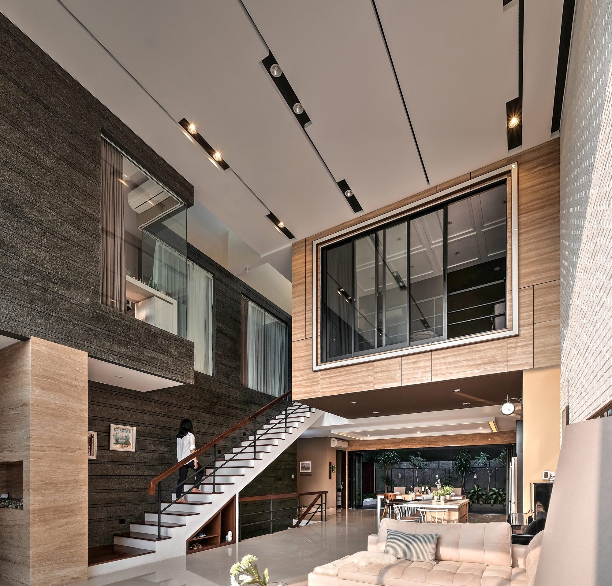 R E House Dp Hs Architects Archdaily