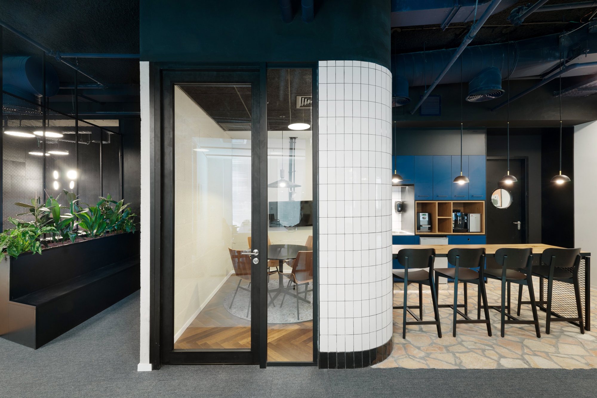 Gallery of IronSource / RUST architects 16