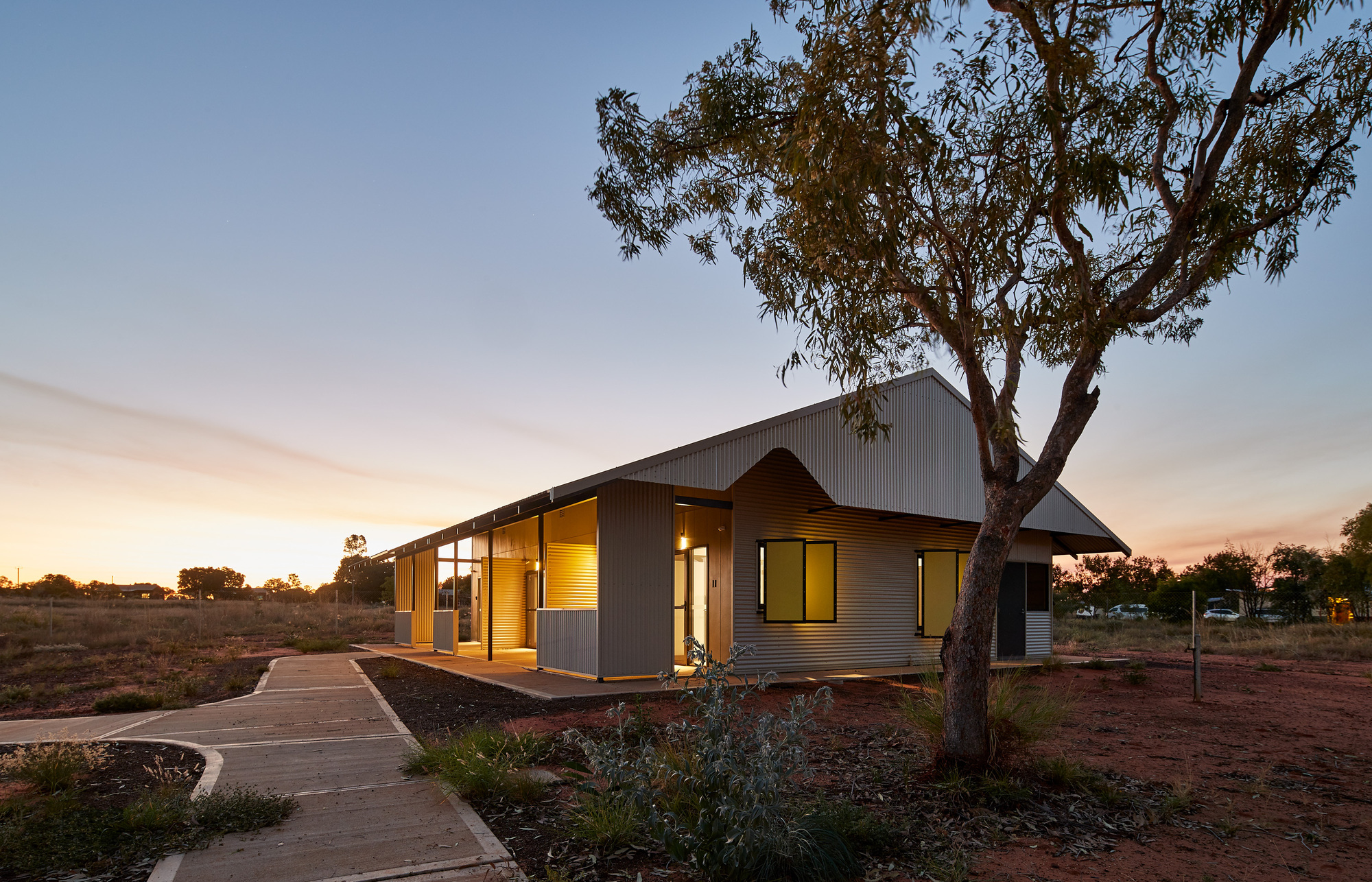 Gallery of Fitzroy Crossing Renal Hostel / iredale pedersen hook