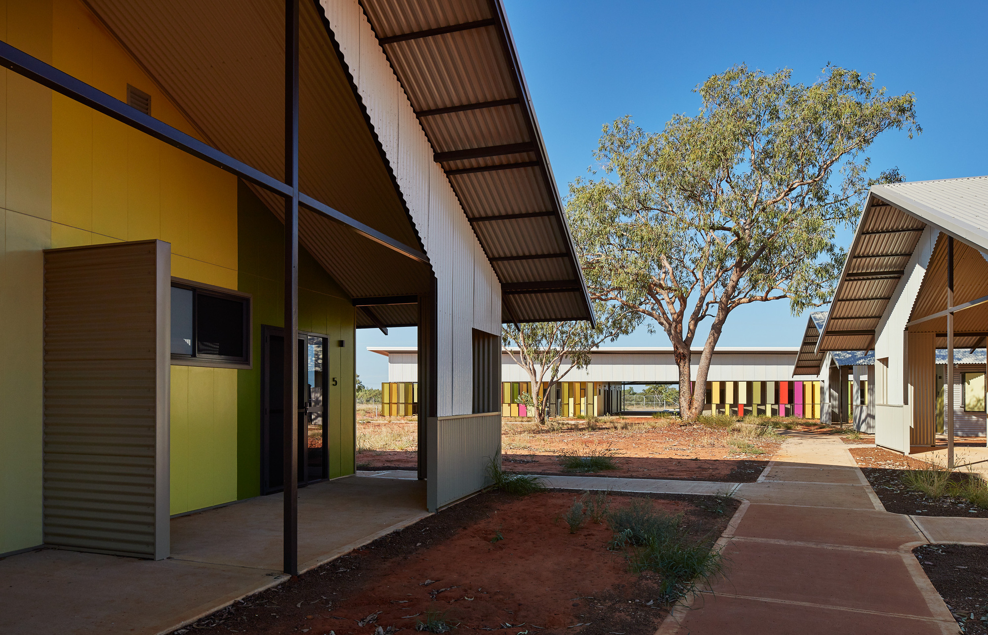 Gallery of Fitzroy Crossing Renal Hostel / iredale pedersen hook