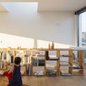CZ7 Loft / 5ft2 Studio Architects - Shelving, Windows