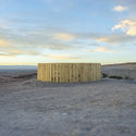 MUYU, Cámara Circular: 70 marcos de madera construyen una experiencia única en el Desierto de Atacama - Image 1 of 4
