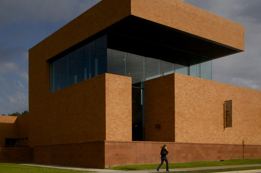 Fort Worth Museum of Science and History / LEGORRETA Fort Worth Museum of Science and History / LEGORRETA - Image 1 of 29