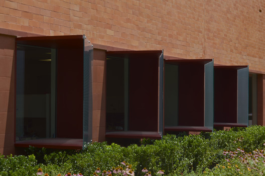 Fort Worth Museum of Science and History / LEGORRETA Fort Worth Museum of Science and History / LEGORRETA - Image 6 of 29