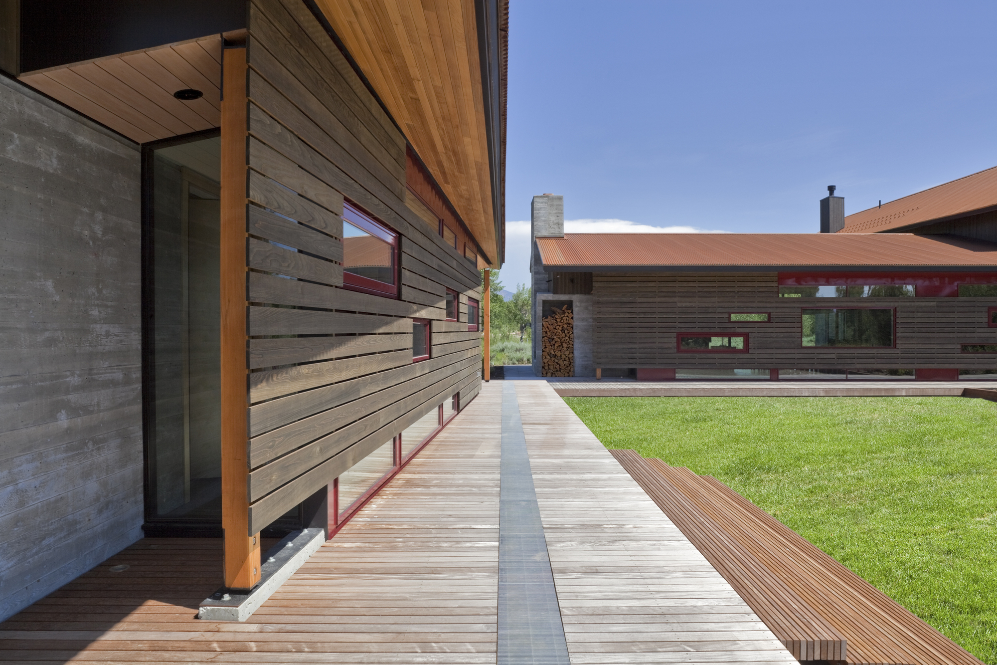 Gallery of Boardwalk Cabin Compound / DYNIA ARCHITECTS - 15