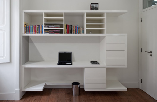 Mobiliários projetados por arquitetos portugueses - Imagem 24 de 93