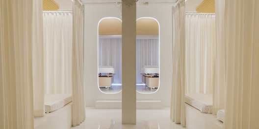 Infinity Spa, Bangkok (2015). Image © Space Popular